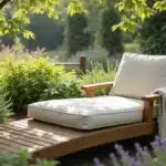 Pure Entspannung: Die Gartenliege Als Rückzugsort im Grünen